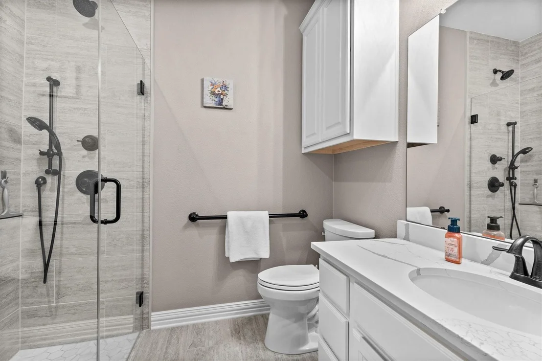 Photo of 130 E Cove View Trail