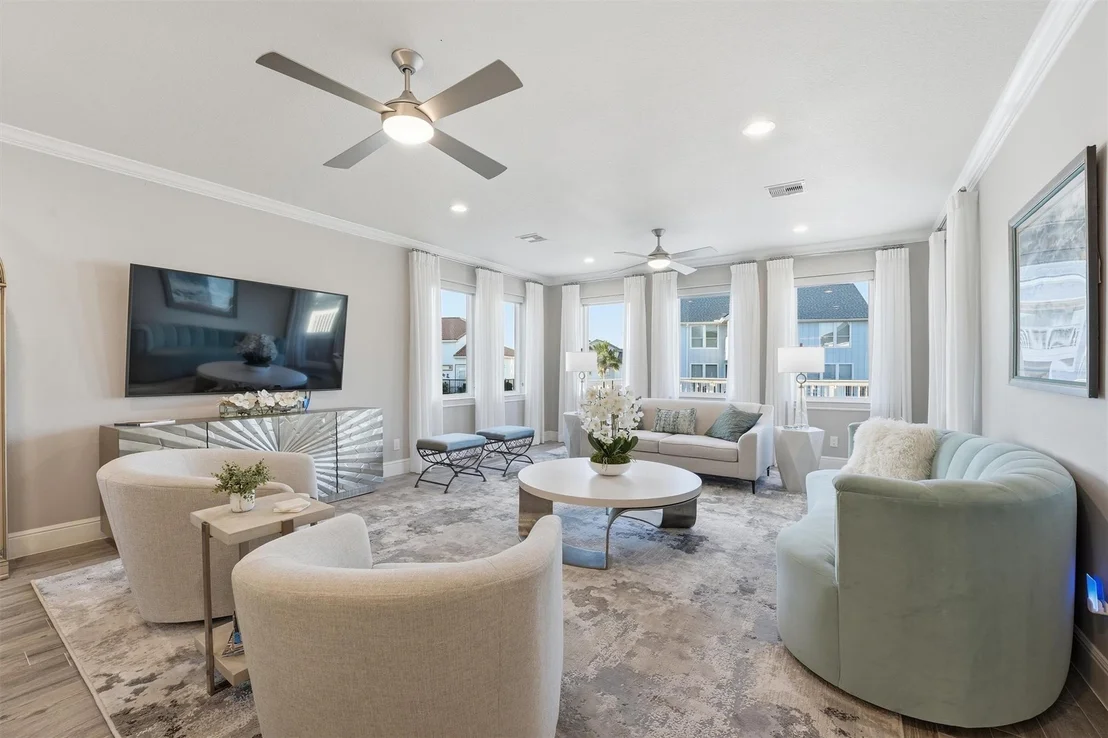 Photo of 438 Amanda Circle