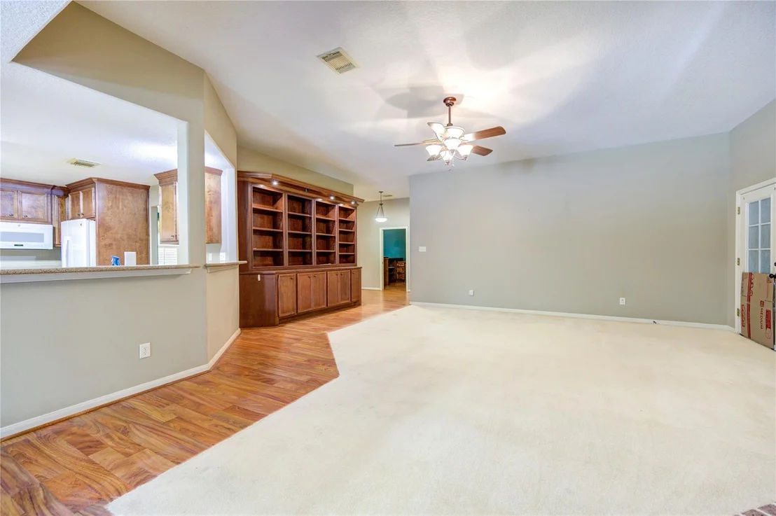 Photo of 391 Skipper Lane