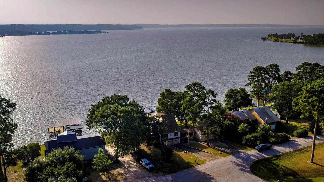 Photo of 554 Harbor Drive