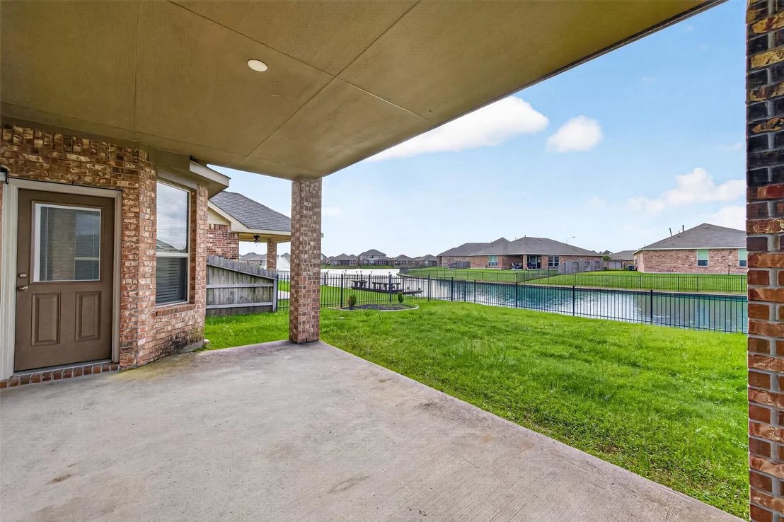 Photo of 3795 Lake Bend Shore Drive