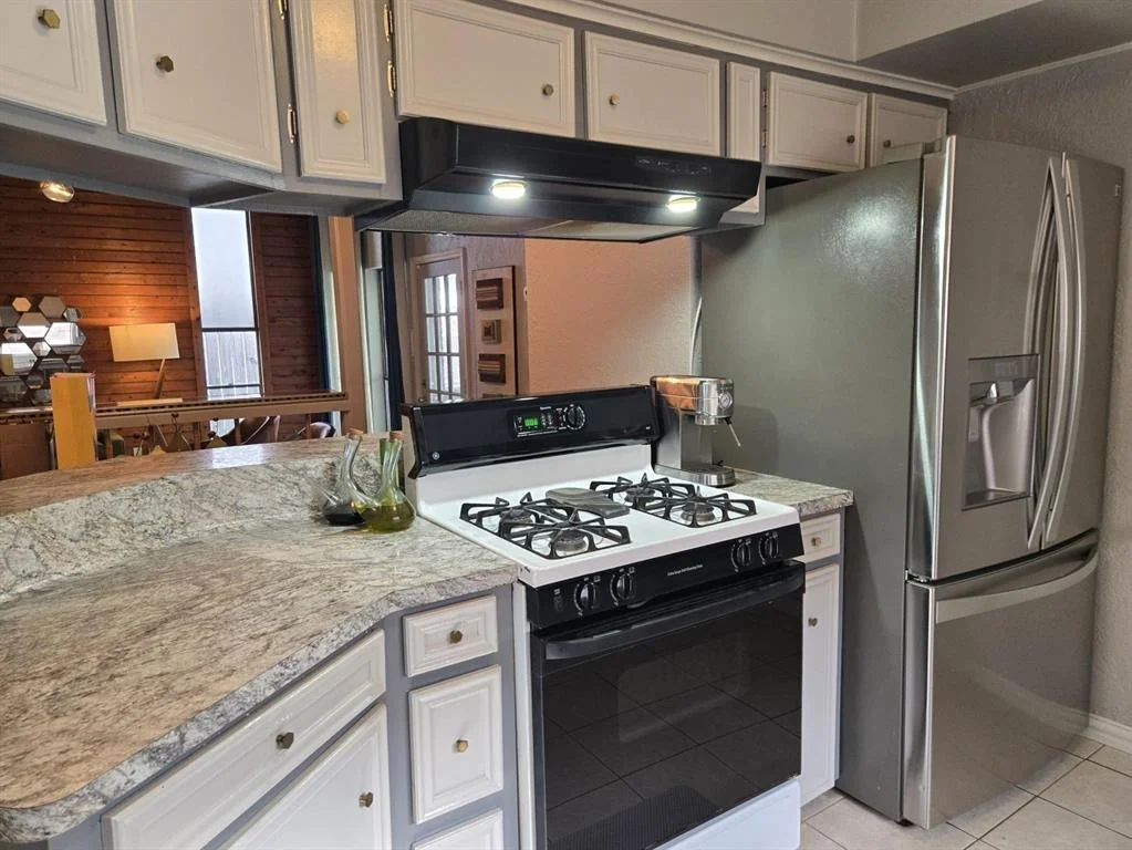 Photo of 2203 Dowling Drive