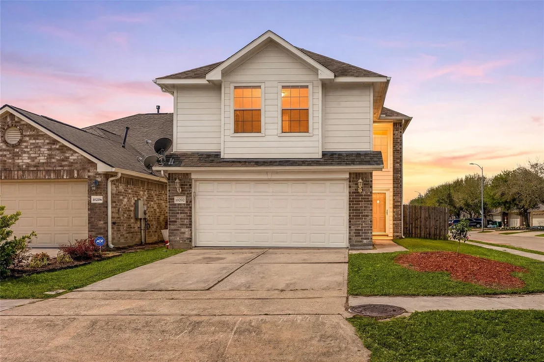 Photo of 10202 Hillenberg Lane