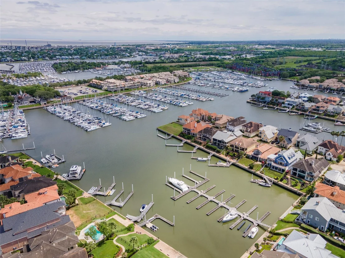 Photo of 712 Harborside Way