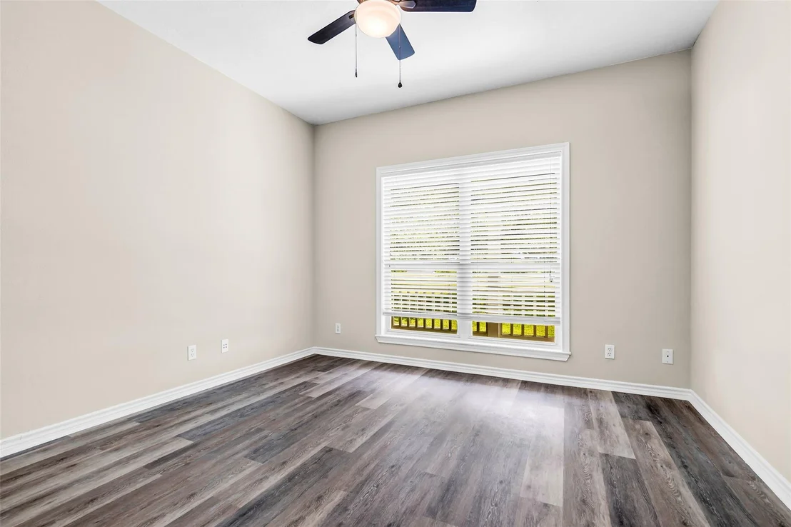 Photo of 1075 Harrisburg Road