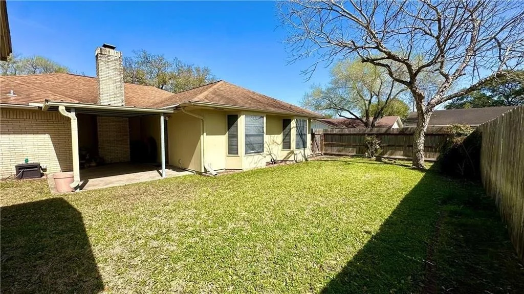 Photo of 213 Yuma Drive