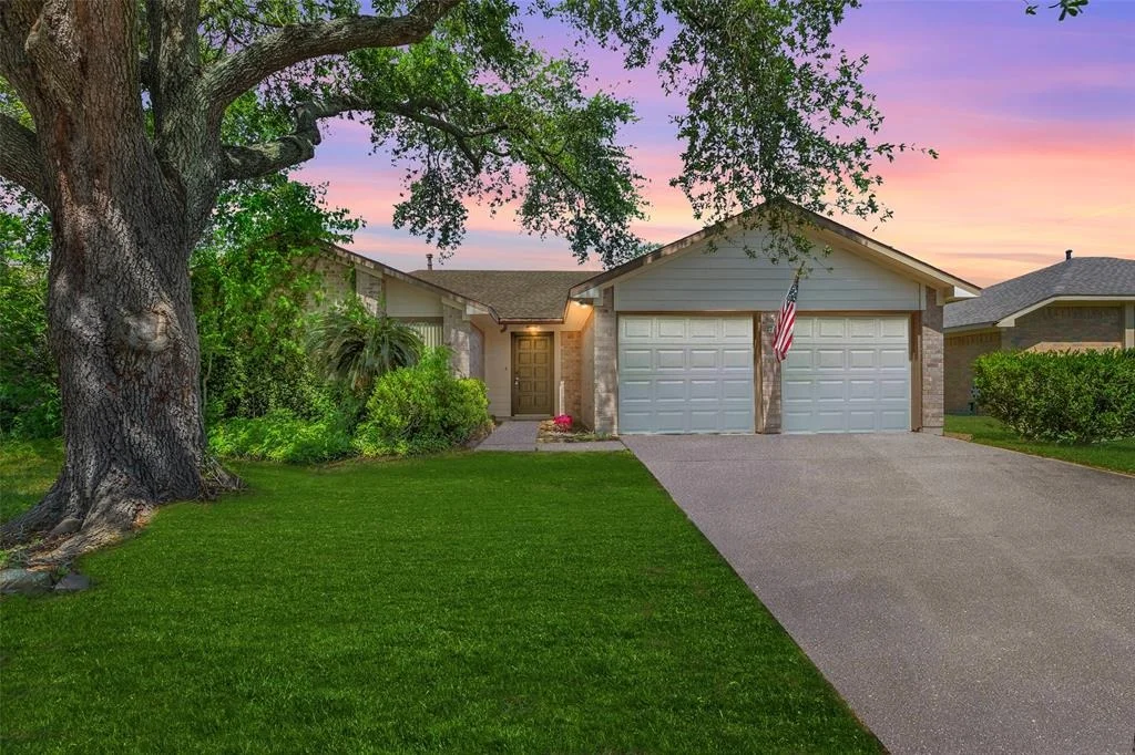 Photo of 331 Capehill Drive