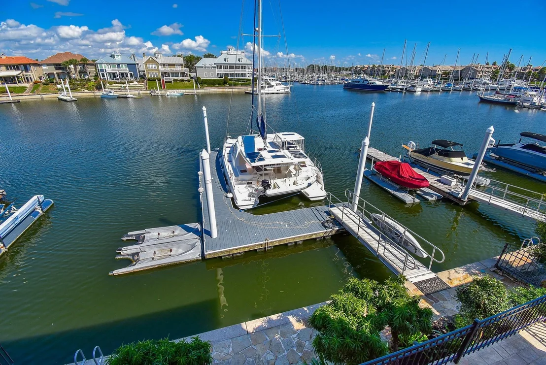Photo of 313 Harborside Circle