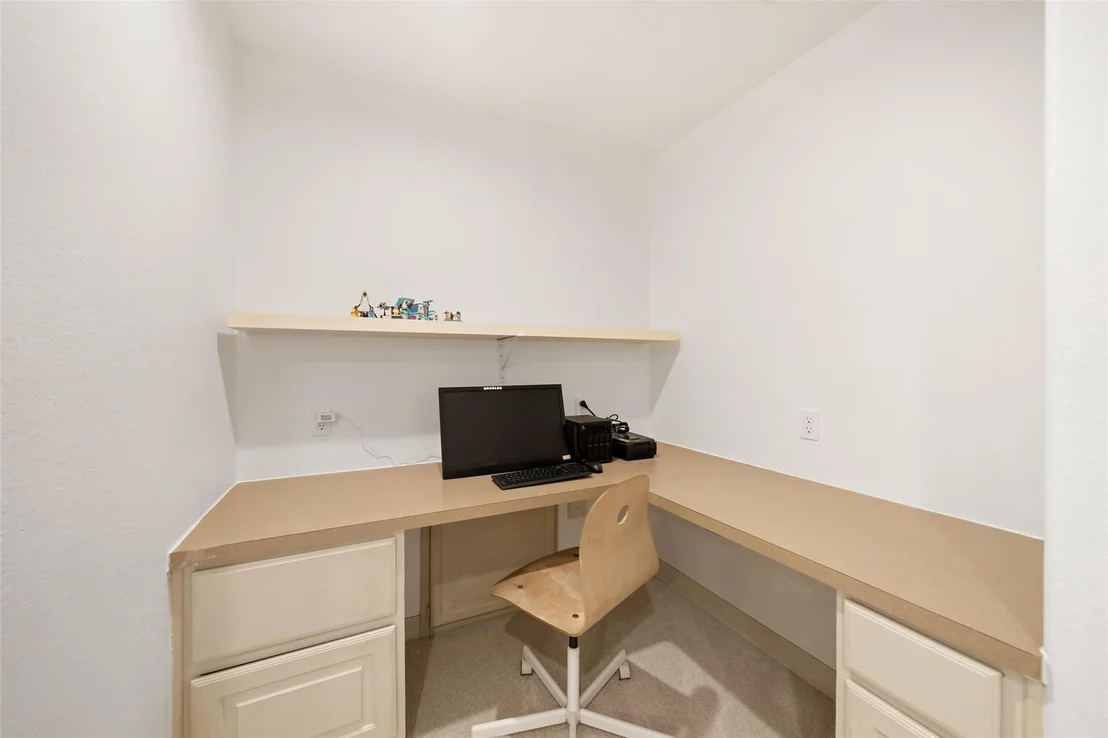Photo of 15 Heather Bank Place