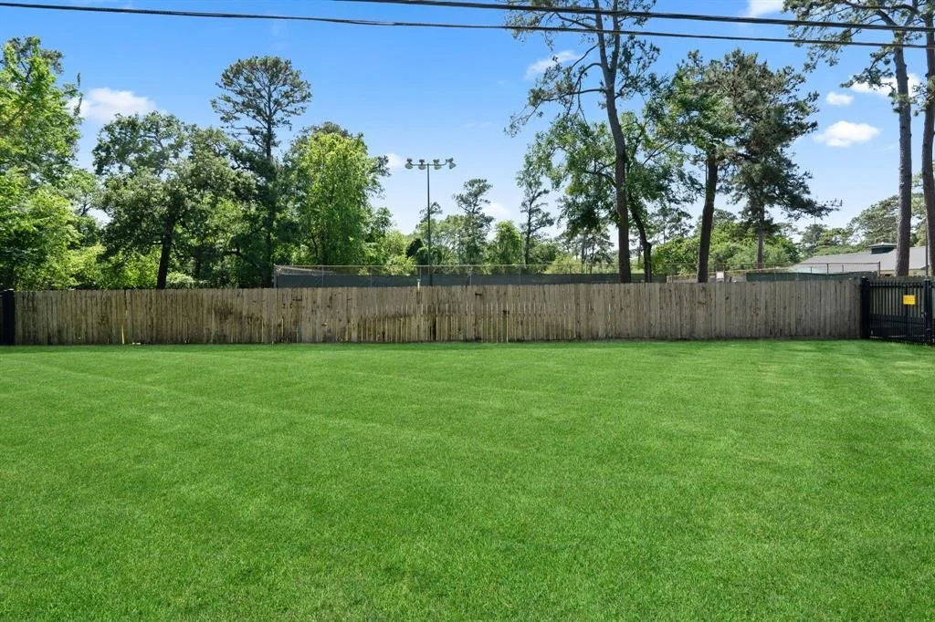 Photo of 17615 Loring Lane