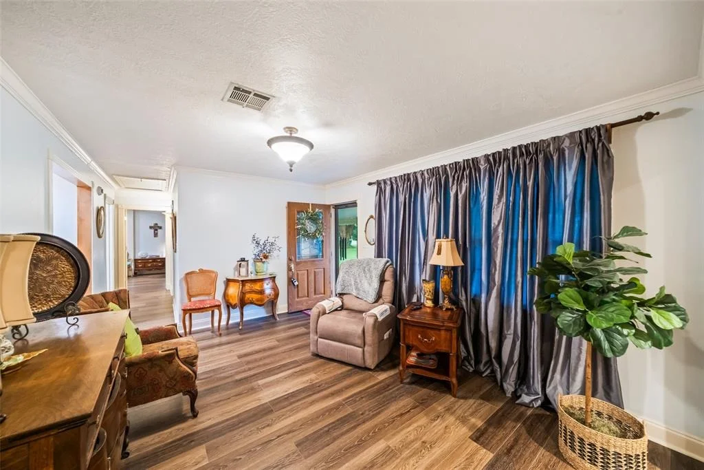 Photo of 8708 Flowers Loop