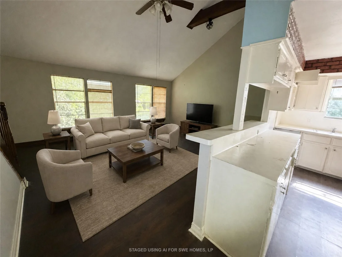 Photo of 8939 Intervale Street