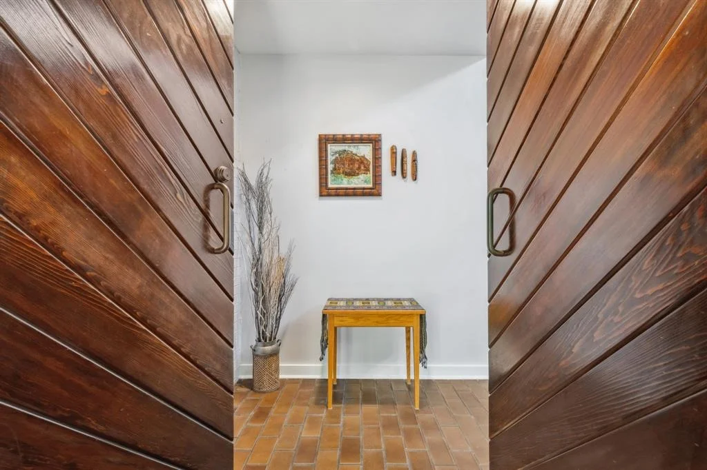 Photo of 10318 Pine Forest Road