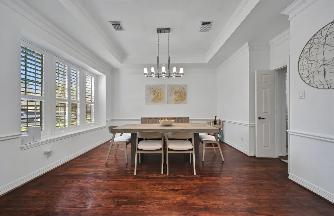 Photo of 15122 Windsdowne Lane