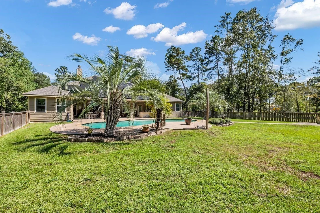 Photo of 16634 Savannah Drive
