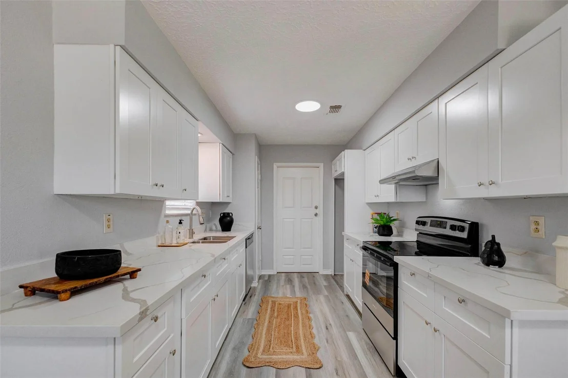 Photo of 7006 Pickett Drive