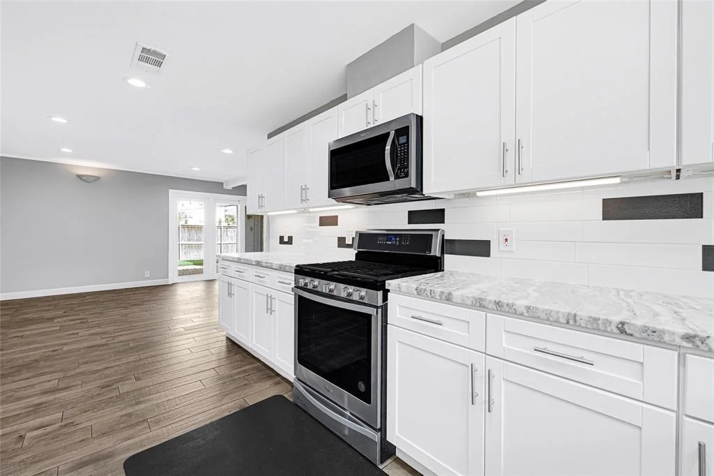 Photo of 5234 Saxon Drive