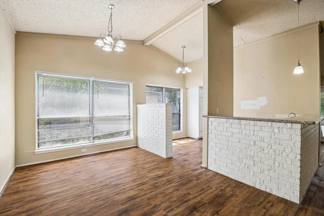 Photo of 23423 Canyon Lake Drive