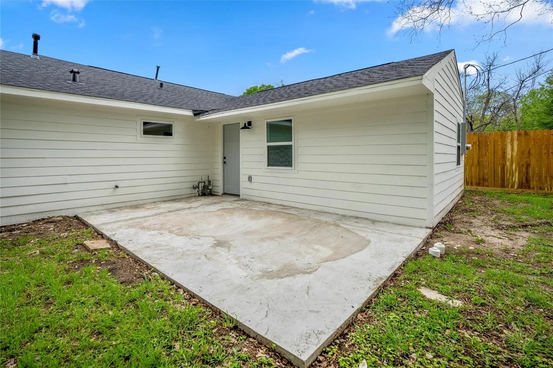 Photo of 3923 Alsace Street