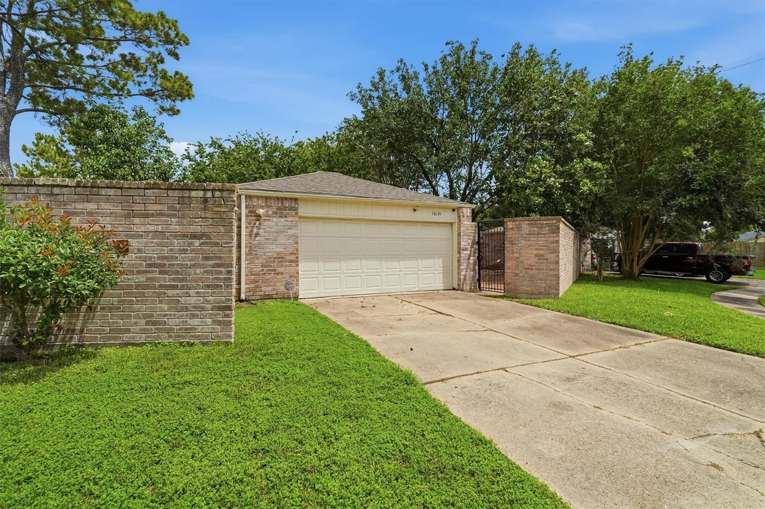 Photo of 16131 Highlander Drive
