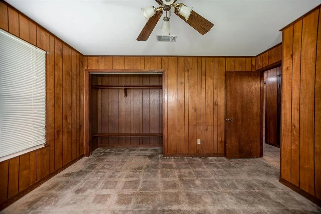 Photo of 587 Seakist Road