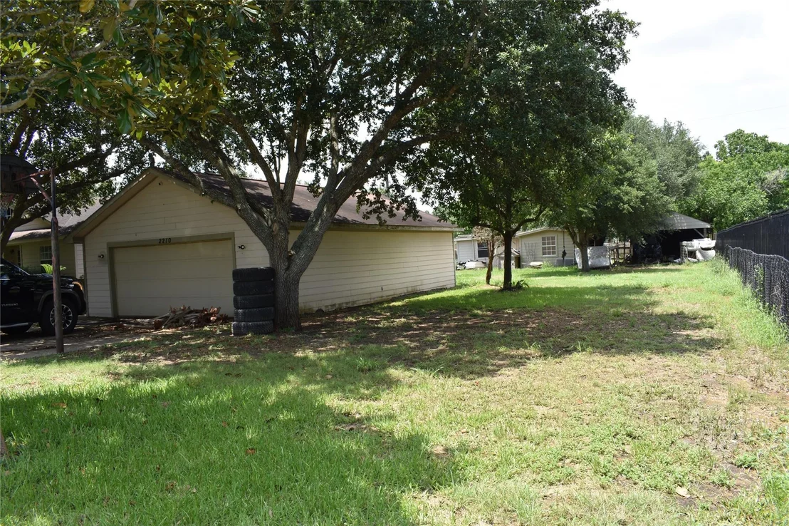 Photo of 2210 Geronimo Lane