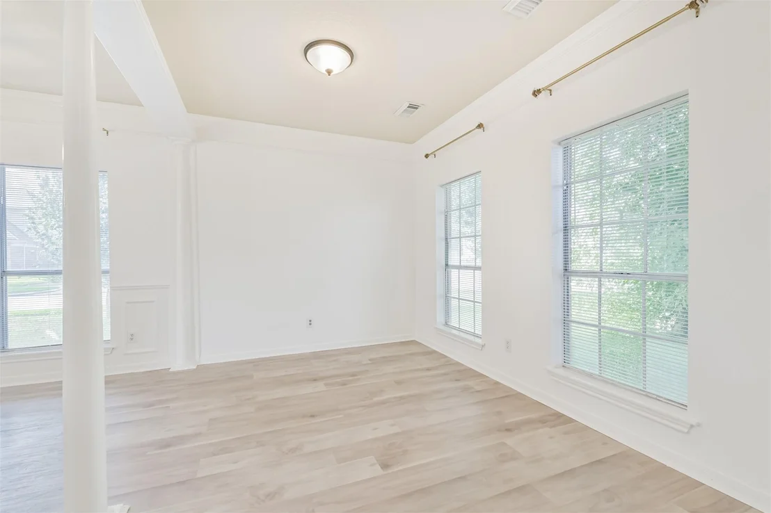 Photo of 1747 Rushworth Drive