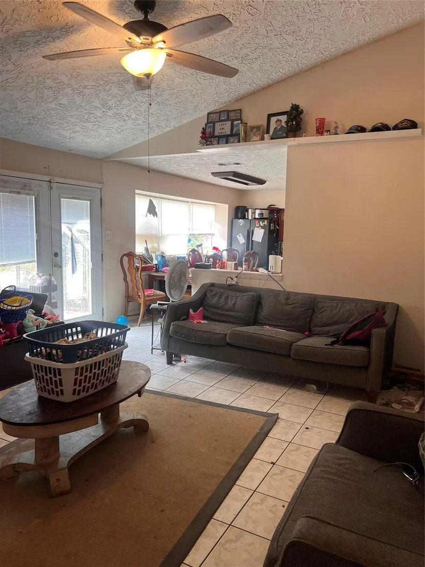 Photo of 5222 Moonshadows Drive