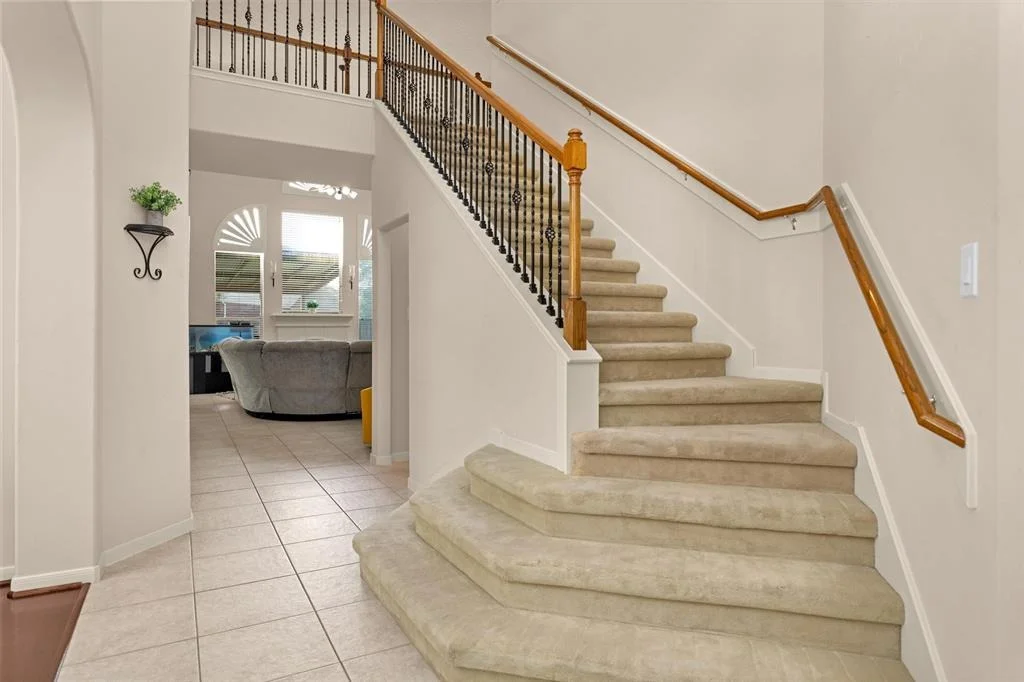 Photo of 2911 E Lake Falls Circle