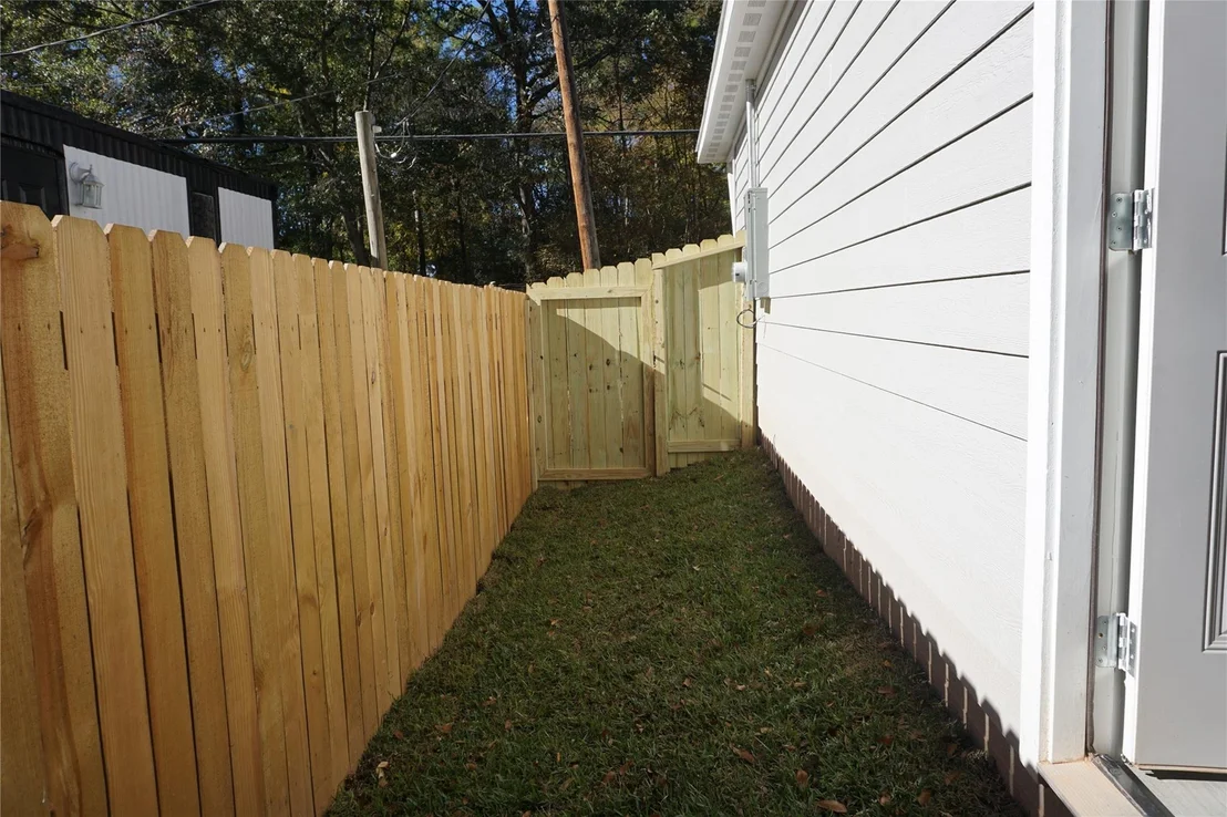Photo of 9856 Arbor Oak