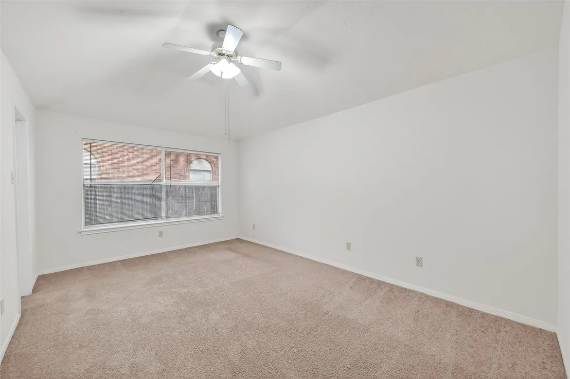 Photo of 17423 Saxon Drive