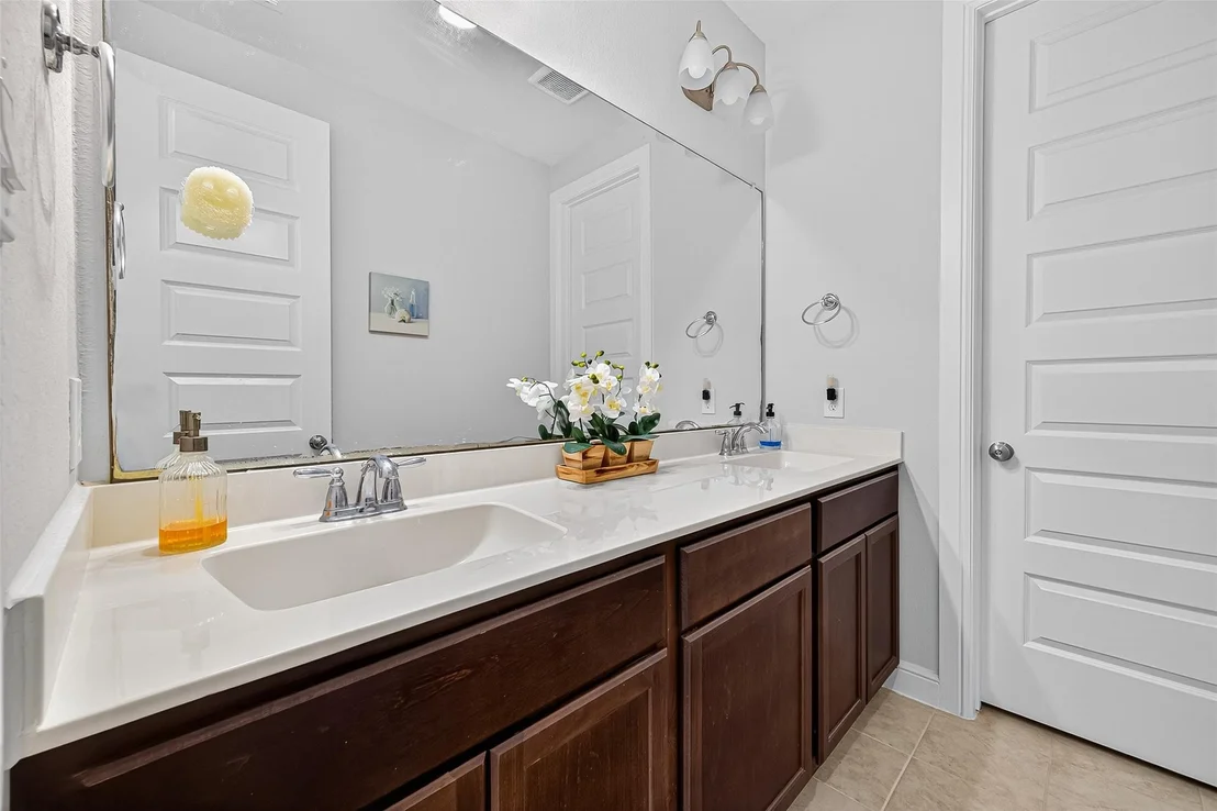 Photo of 8507 Lockridge Valley Trail