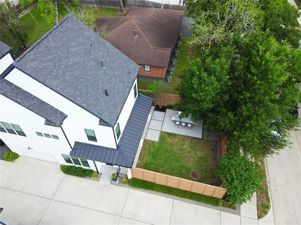 Photo of 1319 Wycliffe Drive