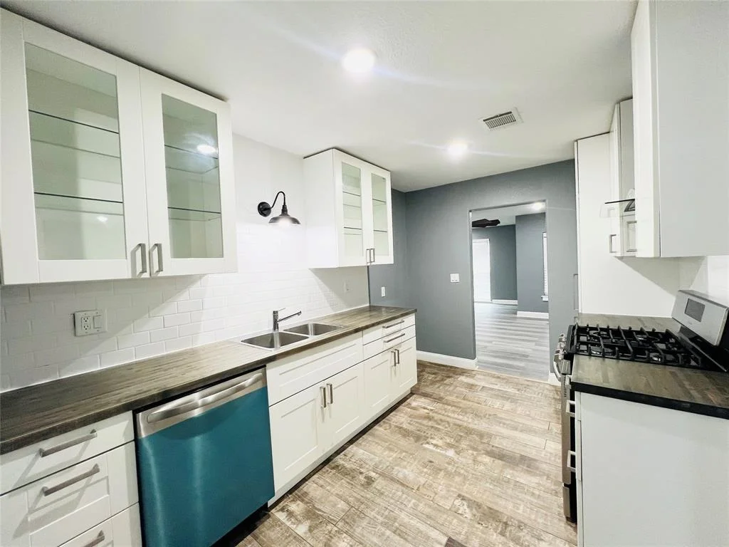 Photo of 1810 Wayside Drive