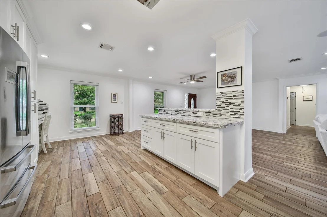 Photo of 963 Thornton Road