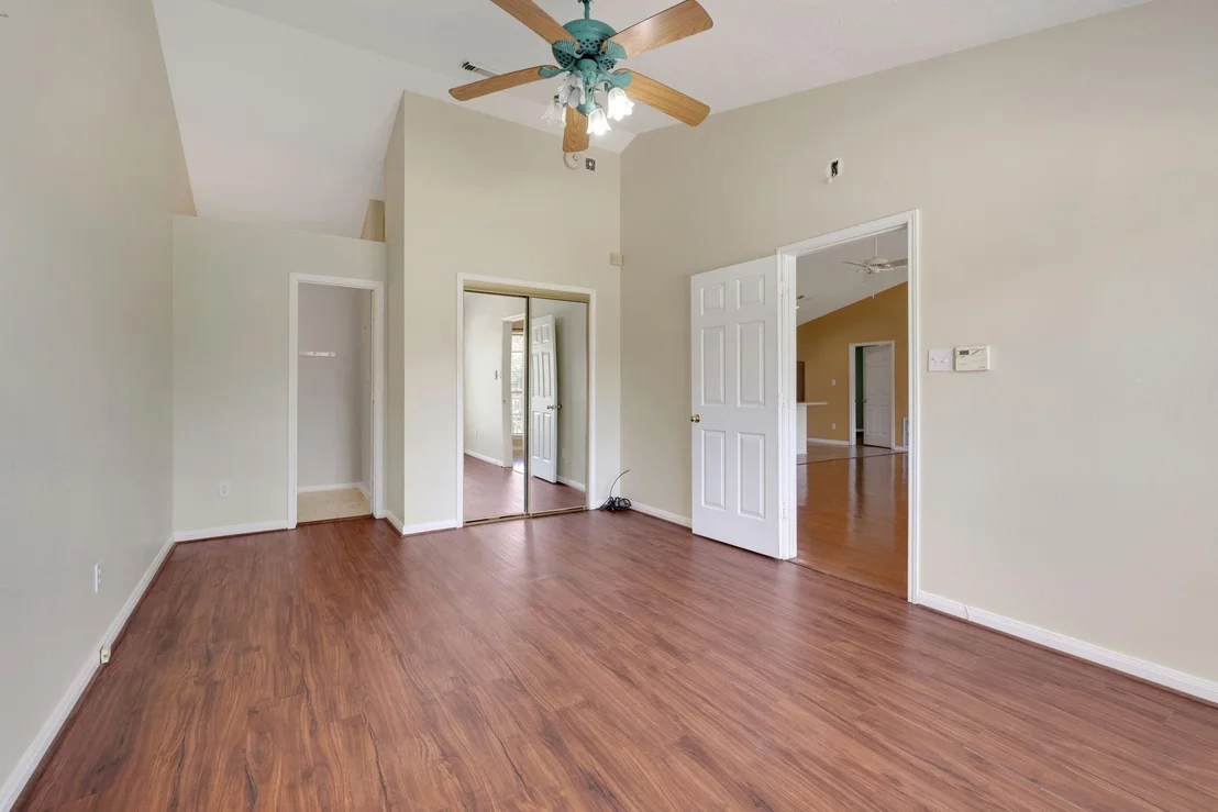 Photo of 360 Holiday Lane