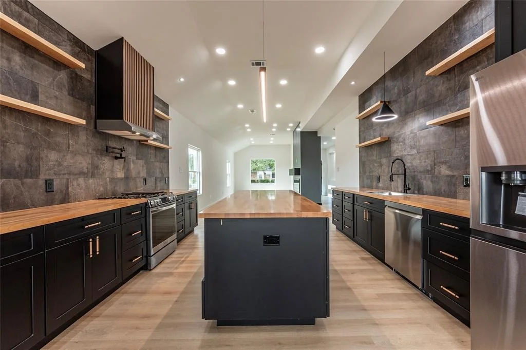 Photo of 1302 Sailfish Dr