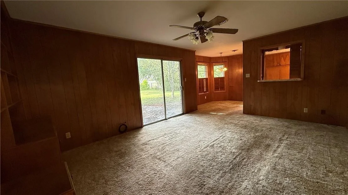 Photo of 203 Longfellow Lane
