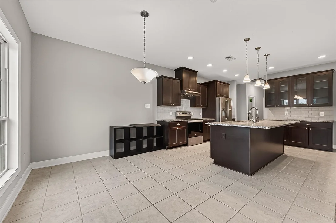 Photo of 22519 Chenango Lake Drive