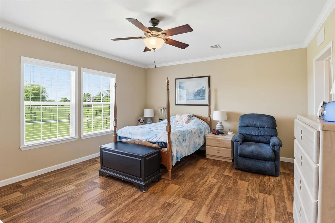 Photo of 32818 Rogers Road