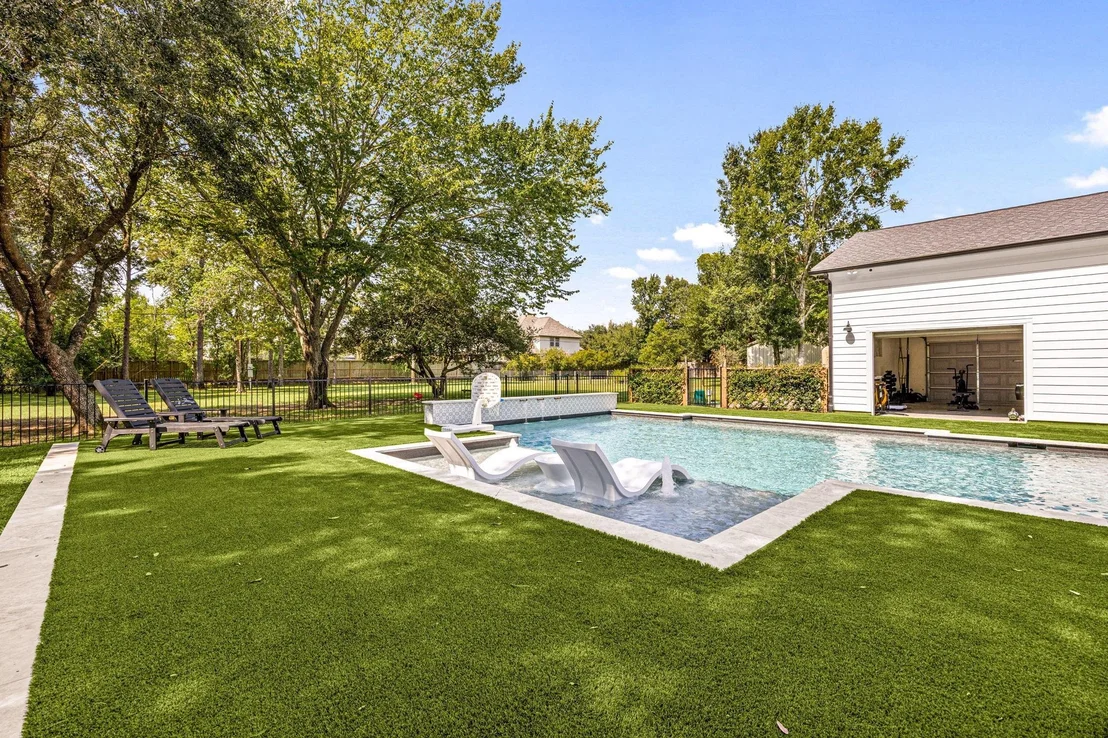 Photo of 3008 S Saddlebrook Lane