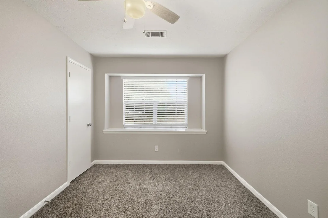 Photo of 5809 Melanite Avenue