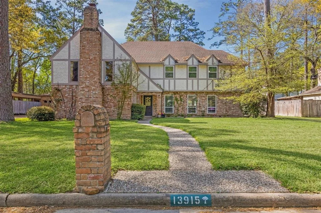 Photo of 13915 Cedar Point Drive