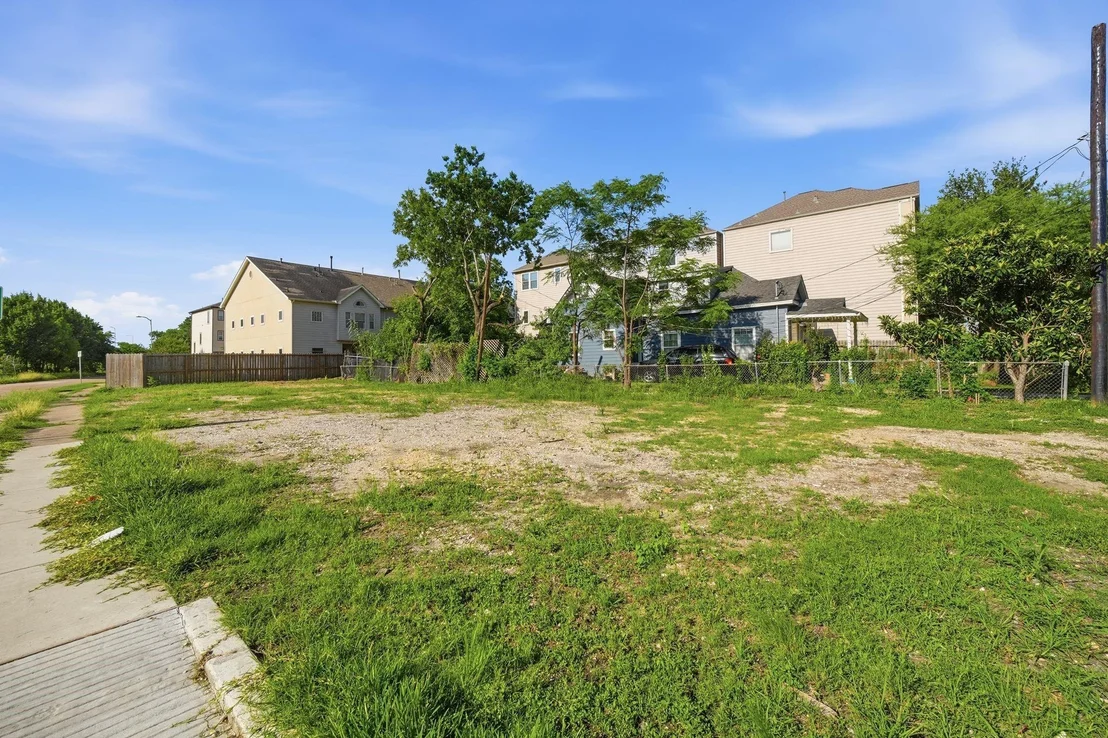 Photo of 5342 Petty Street