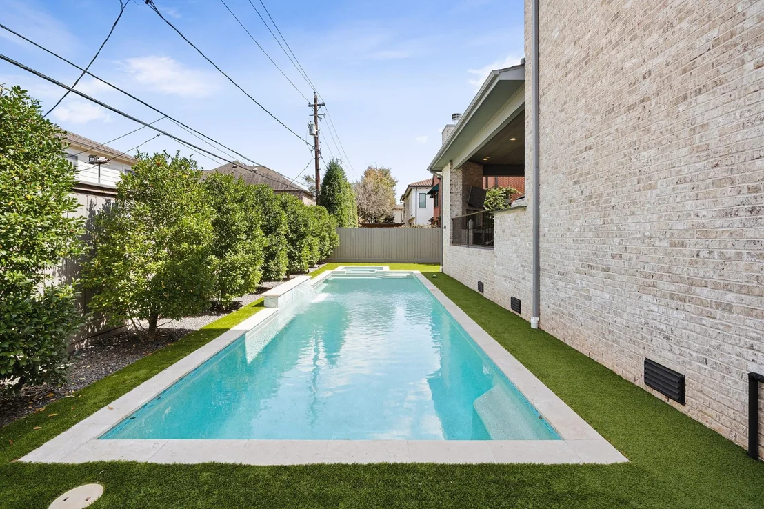 Photo of 3620 Blue Bonnet Boulevard