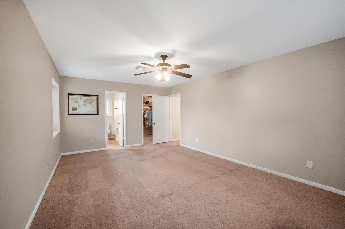 Photo of 14610 Carolcrest Drive