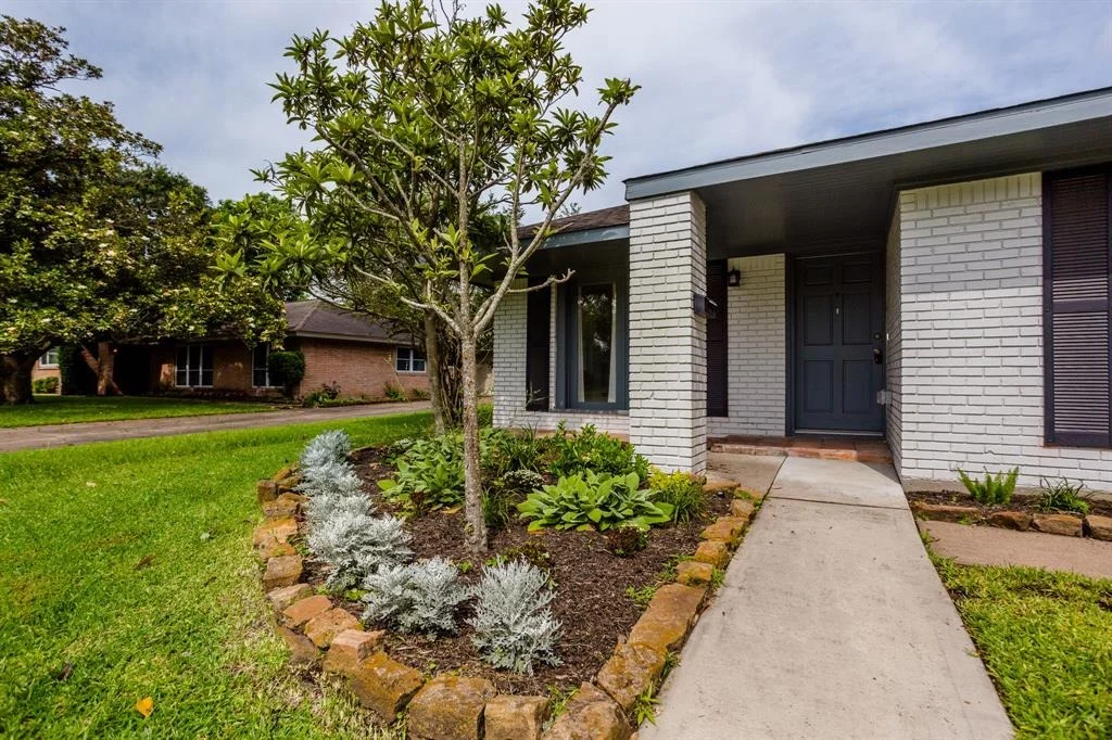 Photo of 10414 Willowisp Drive