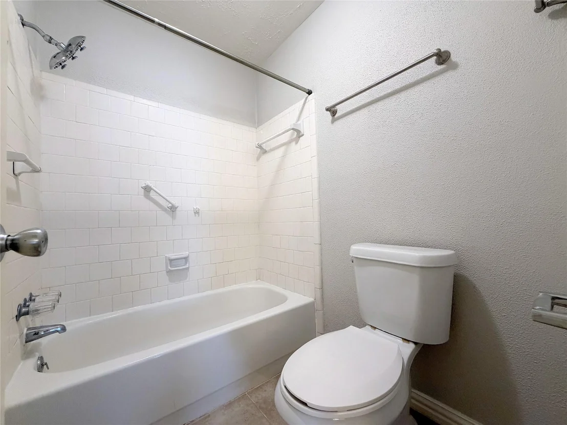 Photo of 16206 Indian Mill Drive