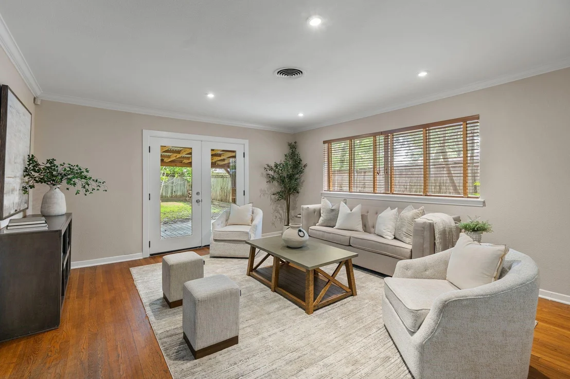 Photo of 5314 Creekbend Drive
