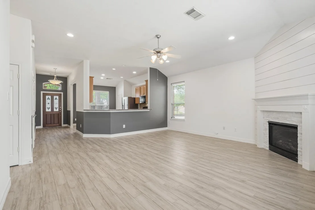 Photo of 7419 Avalon Trace